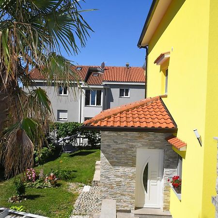 Apartment Mirjana 2 Fiume Kültér fotó