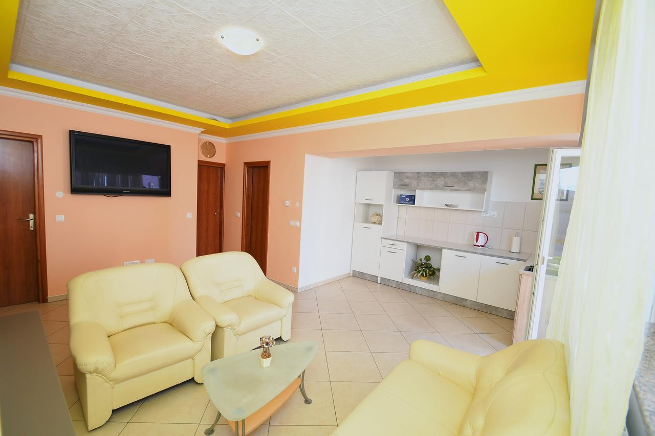 Apartment Mirjana 2 Fiume Kültér fotó